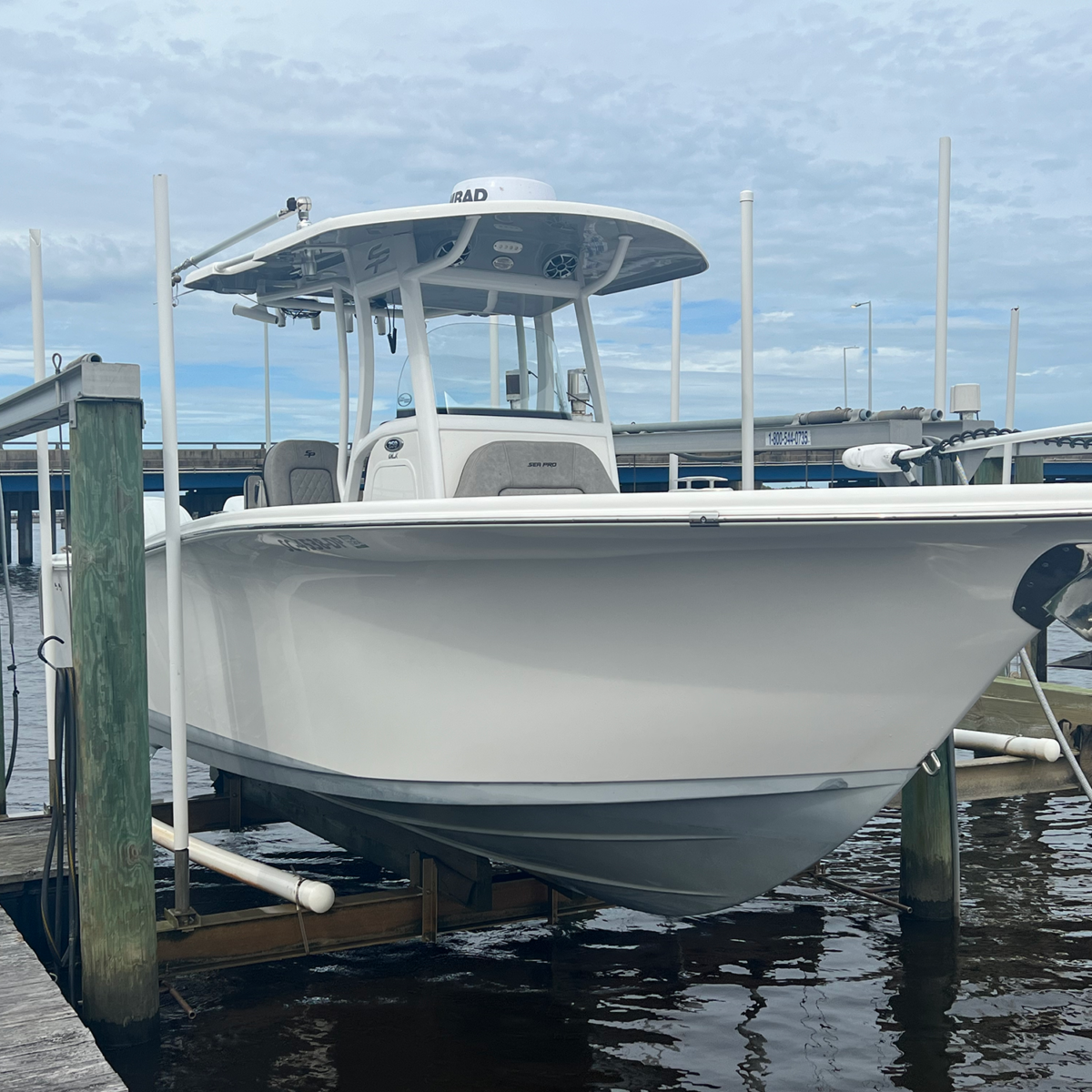 Sea Pro 259 DLX